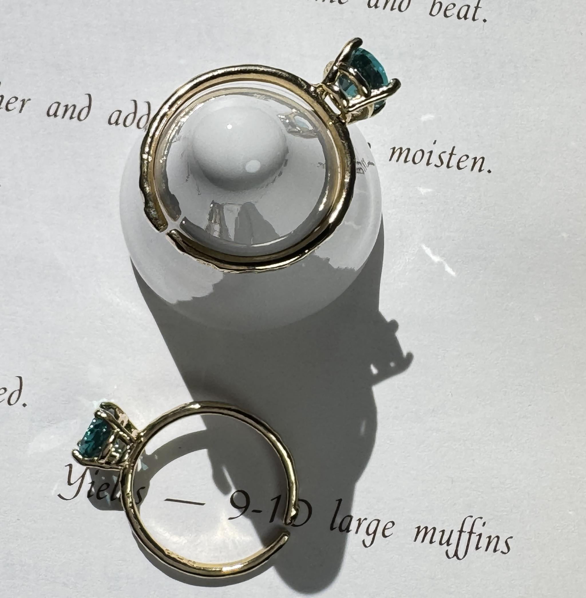 ネオンブルー パライバカラーリング｜8×6mm 高輝度ナノクリスタル｜真鍮フリーサイズリング | 17枚目