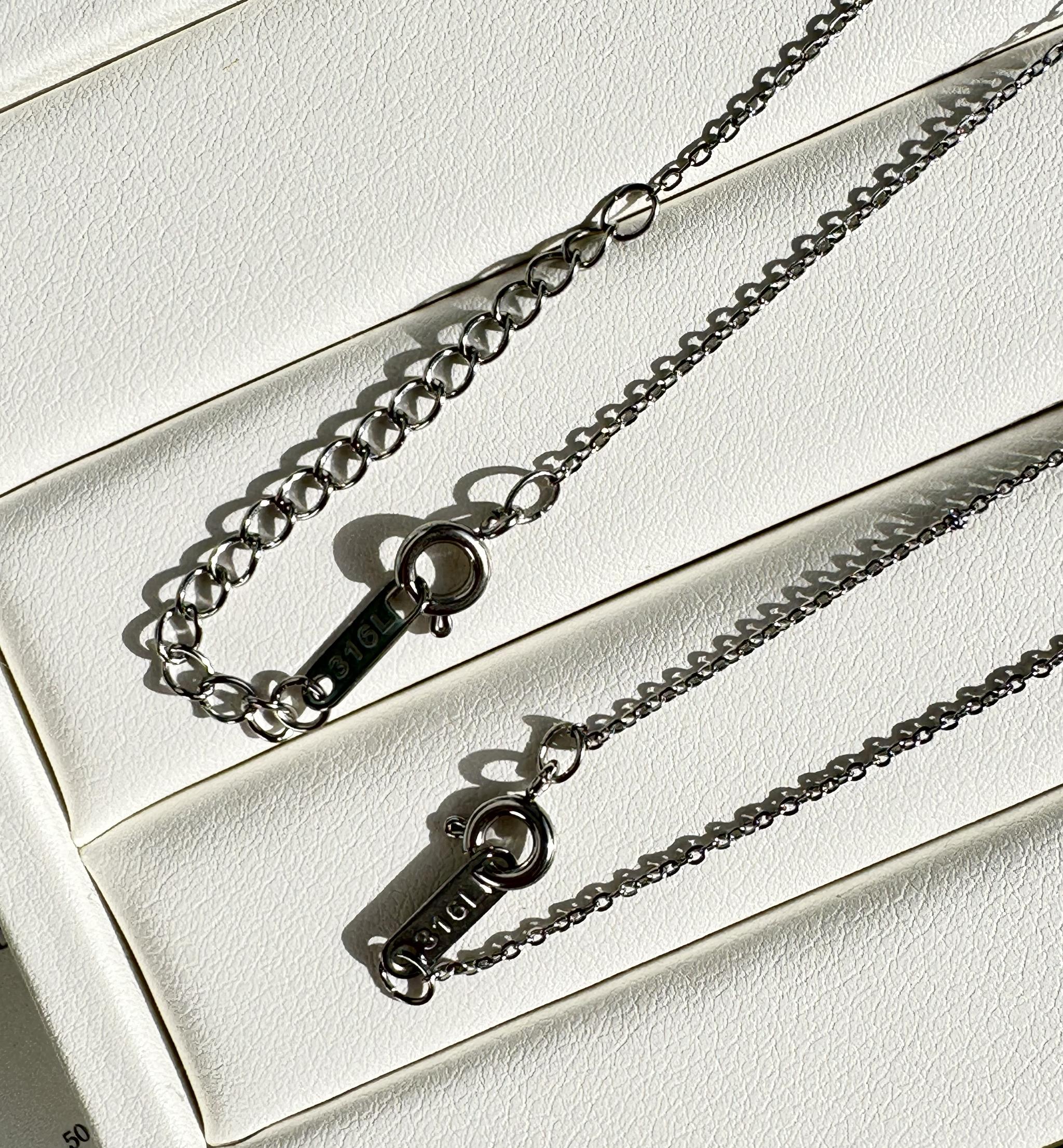 Emerald Trinity Necklace ザンビア産エメラルド4mm  PVDコーティング SUS316L | 16枚目