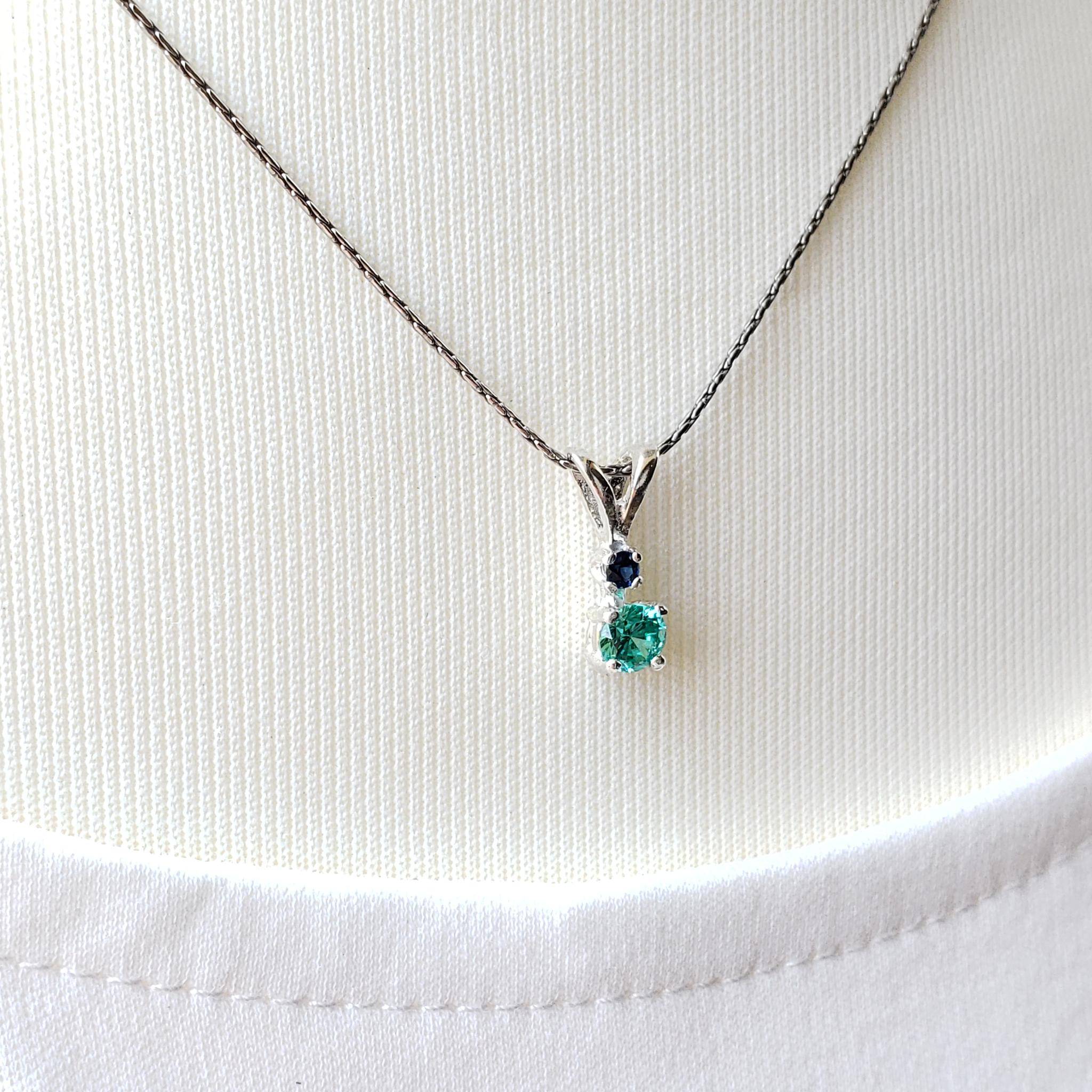 Avec petit éclat☆ 誕生石　シルバーネックレス 　奇跡の輝き　人工パライバトルマリン　4ｍｍ | 9枚目