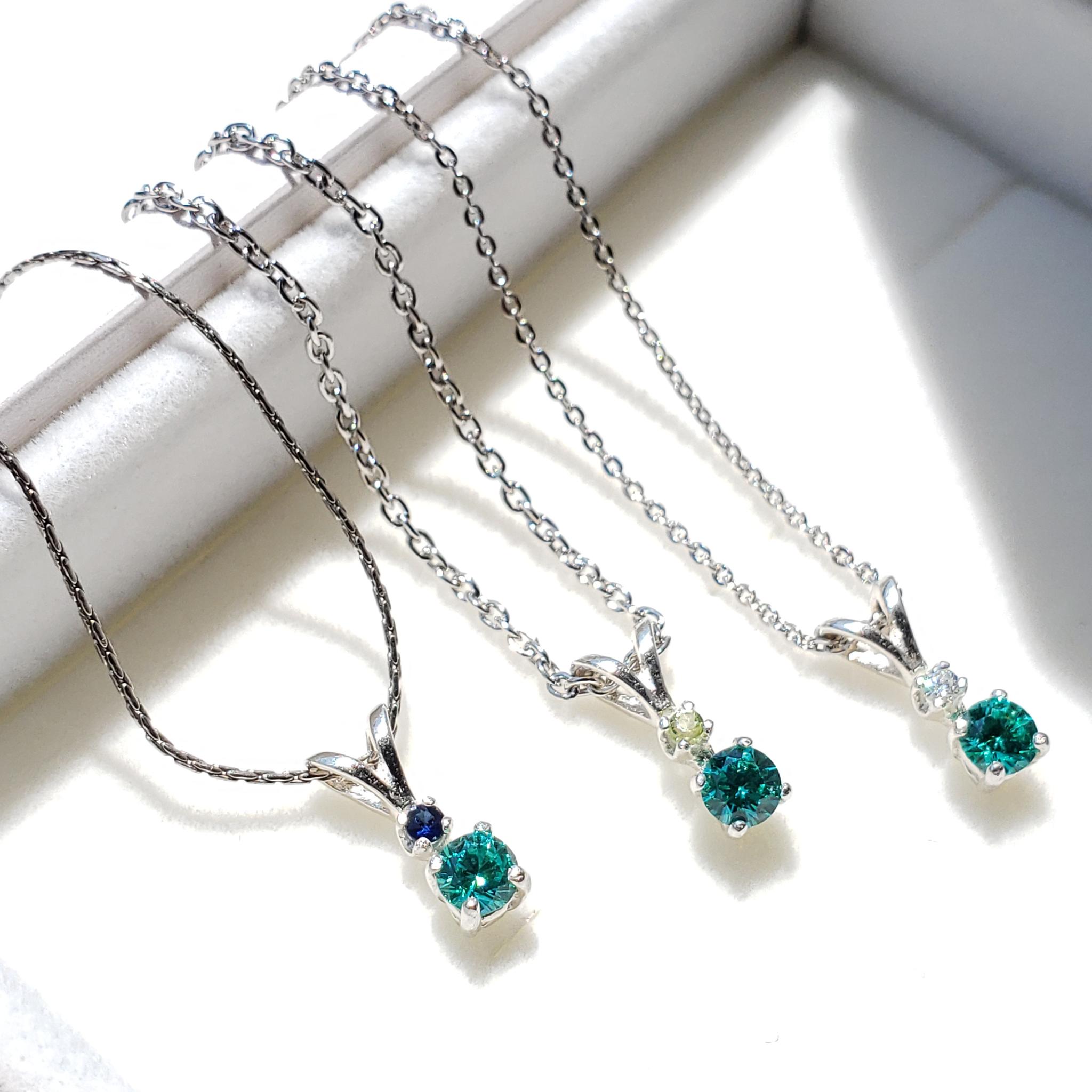 Avec petit éclat☆ 誕生石　シルバーネックレス 　奇跡の輝き　人工パライバトルマリン　4ｍｍ | 2枚目