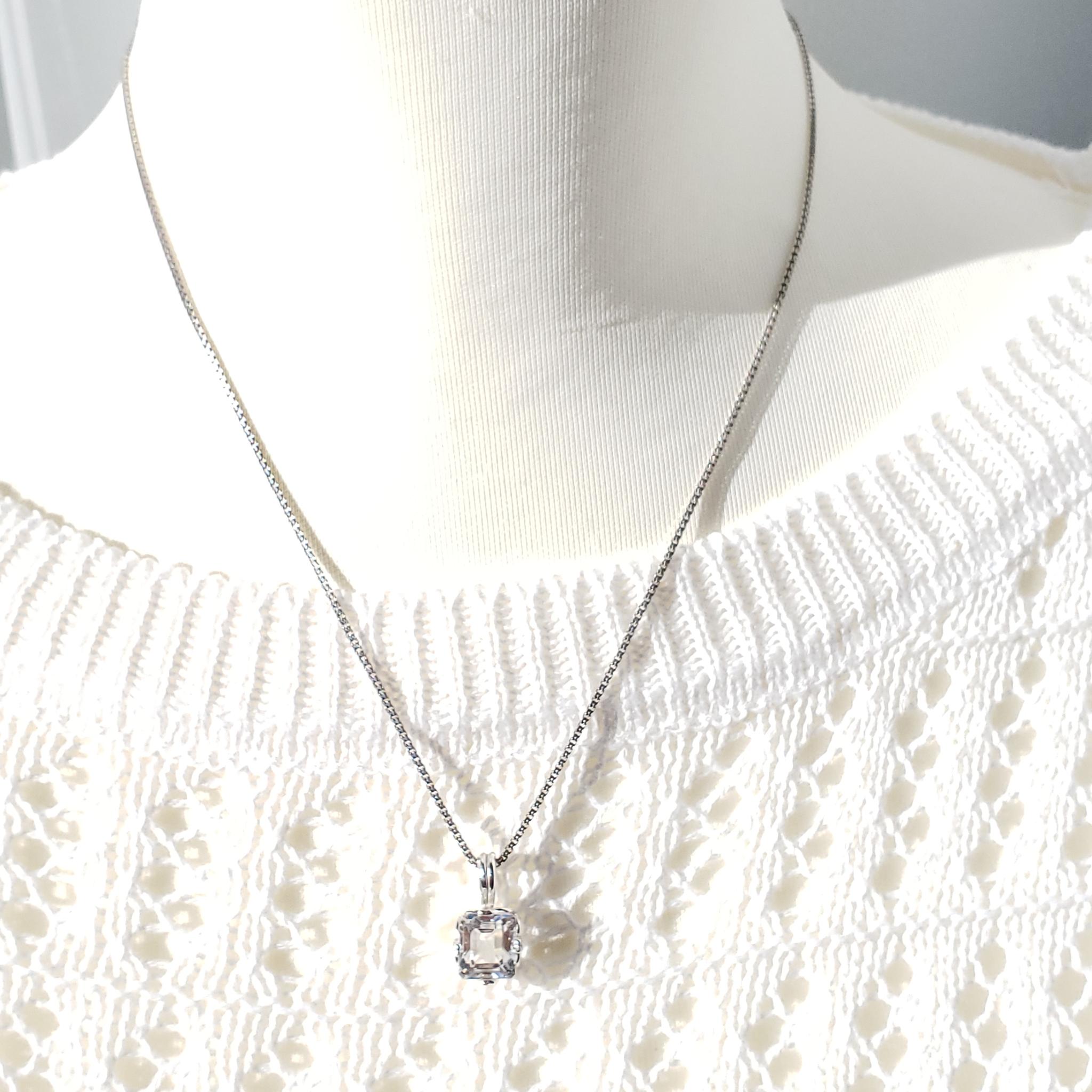 天然ホワイトトパーズ　スターリングシルバー製　ネックレス　7ｘ9ｍｍ　◇　Natural | 1枚目