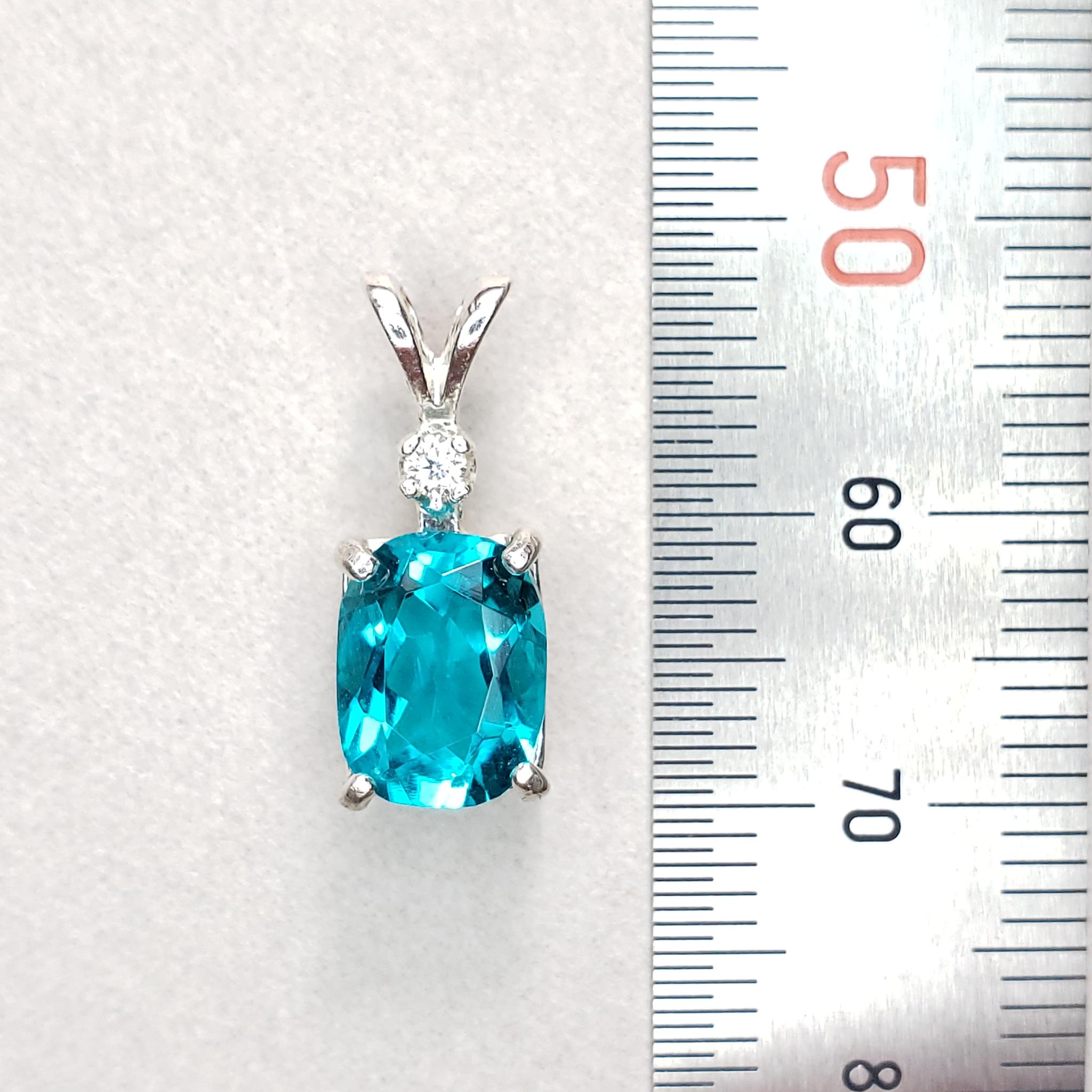 Avec petit ?clat☆　合成パライバトルマリン　小さなモアサナイト付　ネックレストップ　 合成石　シルバー製 | 6枚目