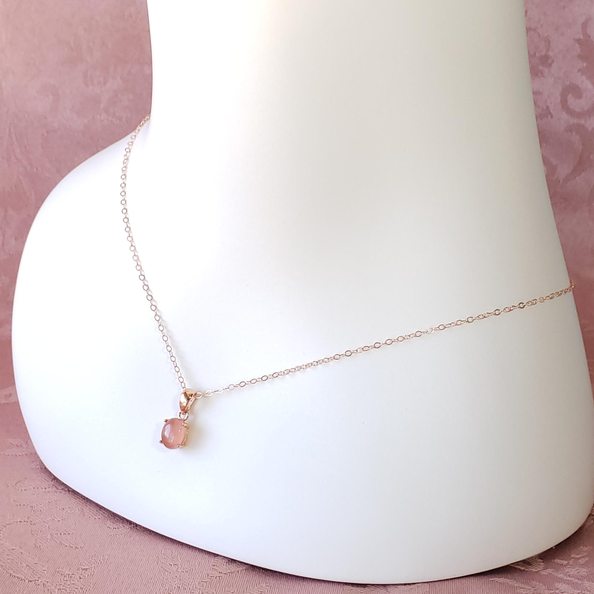 桜色　インカローズ　カボションネックレス　ローズゴールド　14Kgf　8ｘ6ｍｍ | 2枚目