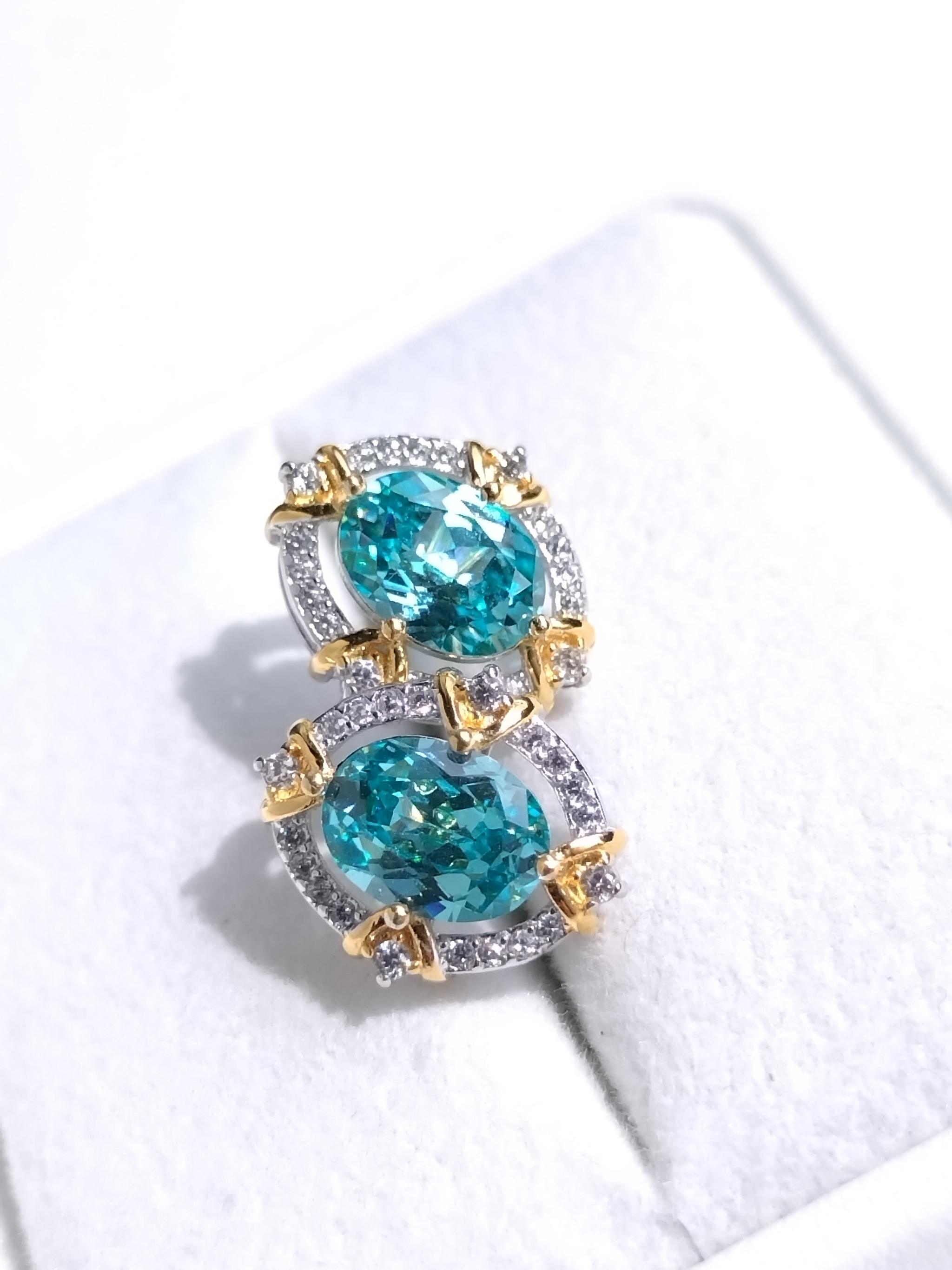 人工パライバトルマリン ピアス 8×6mm シルバー925 K18コーティング ネオンブルー 高級感 上品 人工宝石