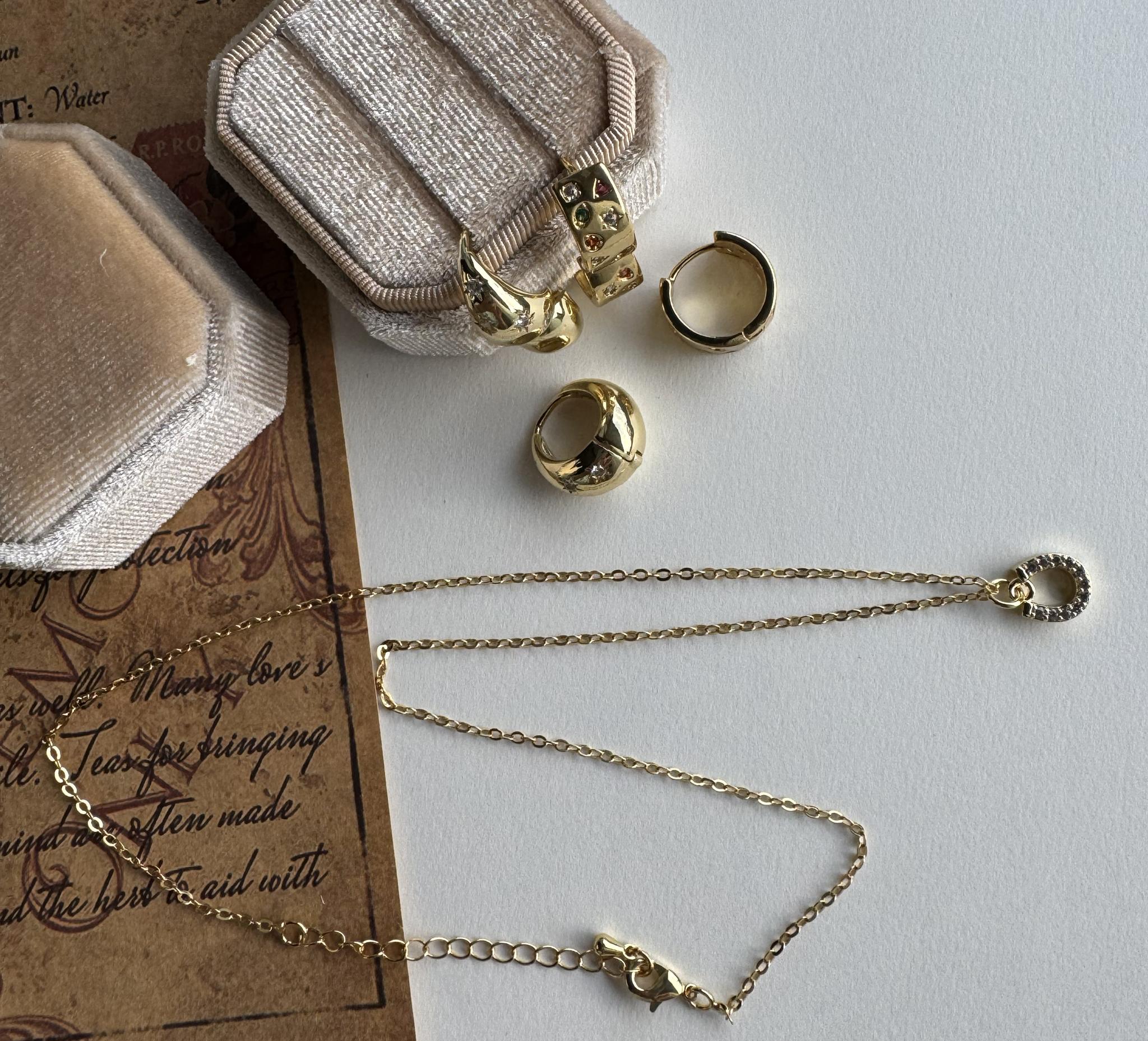 年末福袋　限定1　デザインネックレス1点　フープピアス2点　お得　K18gf