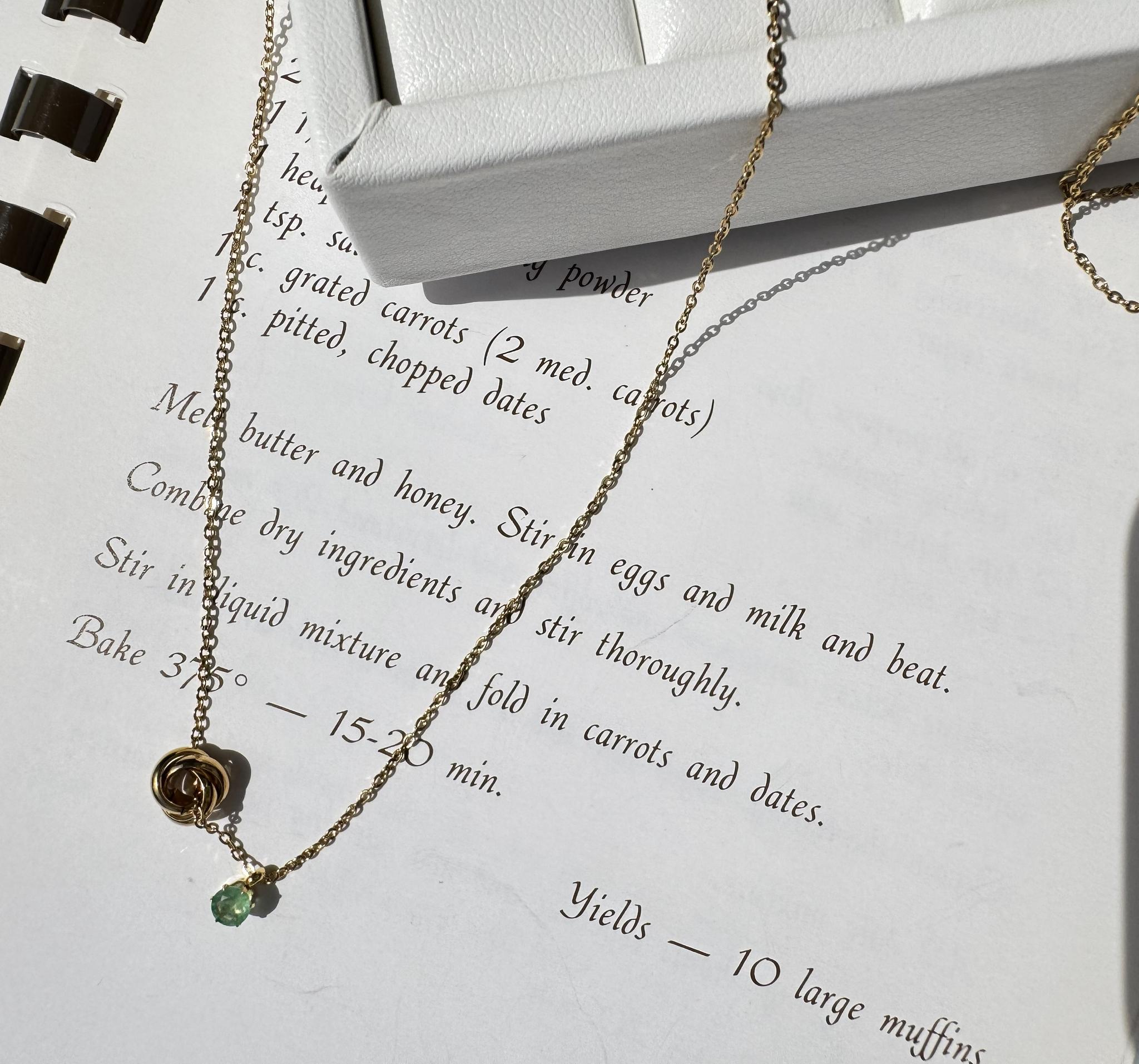 Emerald Trinity Necklace ザンビア産エメラルド4mm PVDコーティング SUS316L | 12枚目